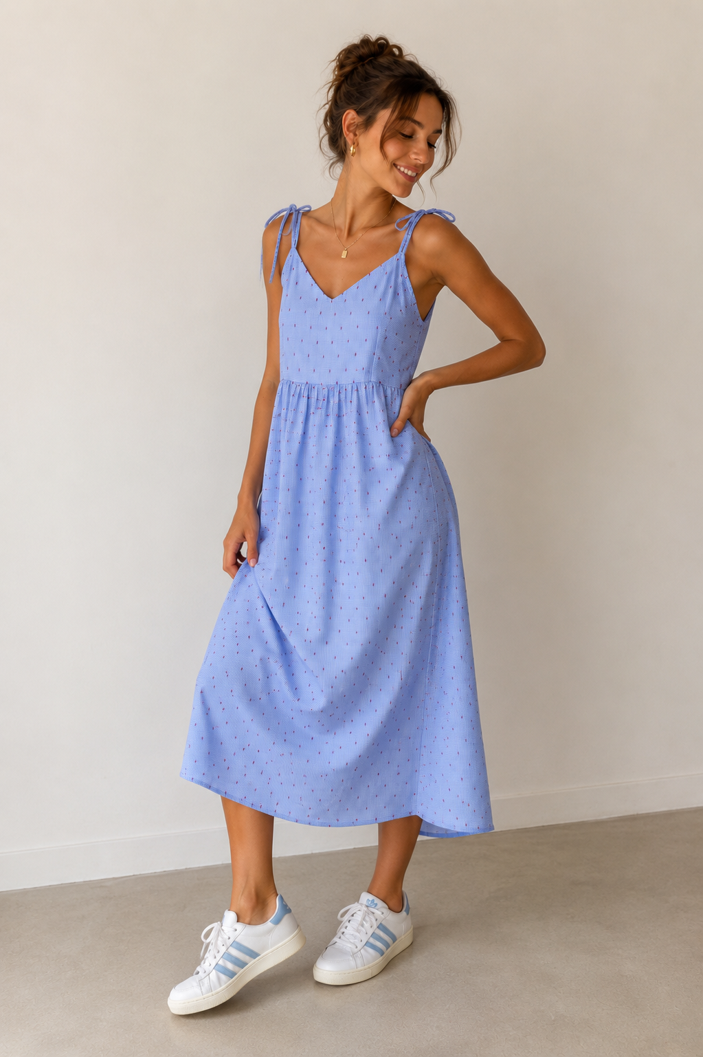 VESTIDO CON LUNARES BORDADOS