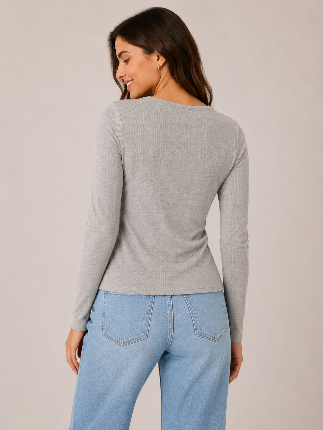 BLUSA DE PUNTO CON DETALLES DORADOS