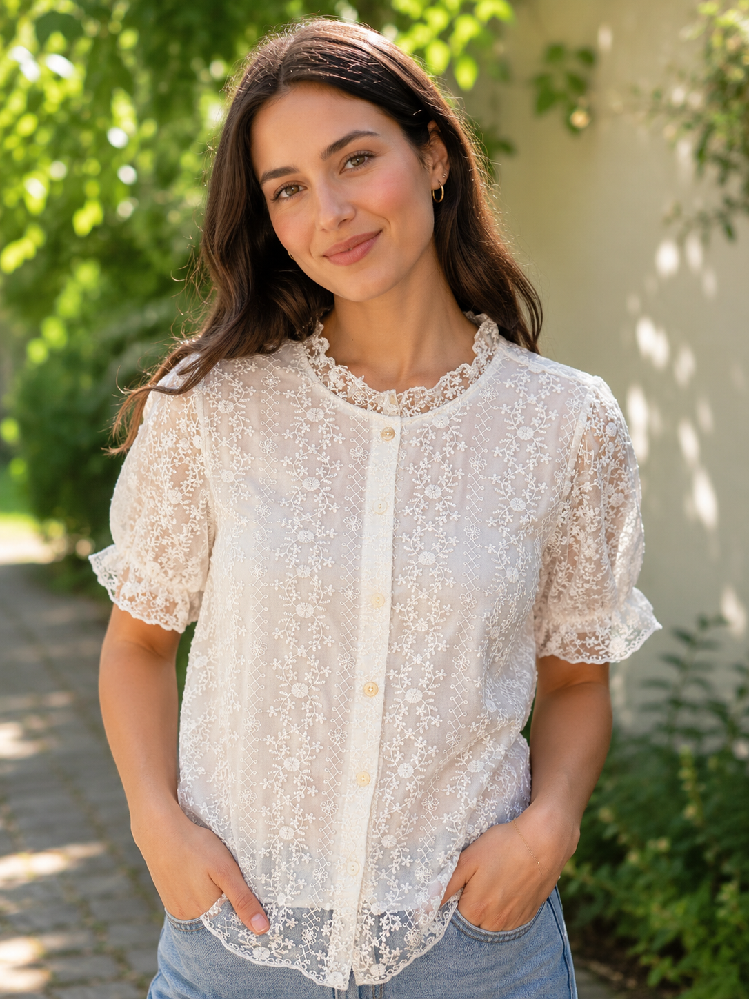 BLUSA CON ENCAJE BLANCA