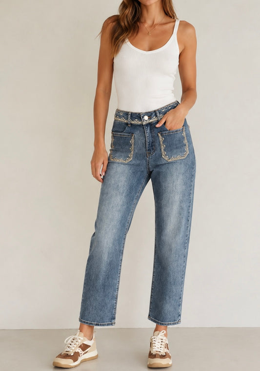 JEANS CON BORDADO