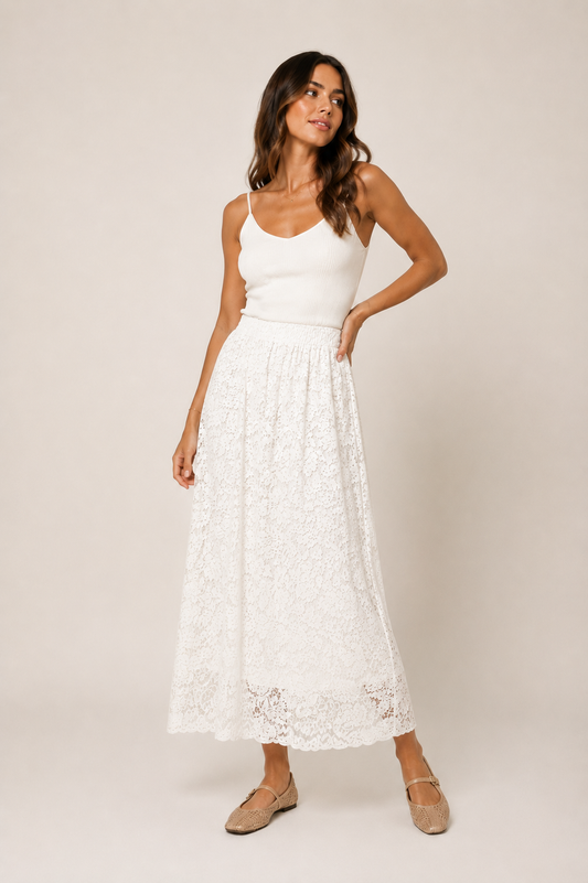 FALDA DE ENCAJE BLANCA