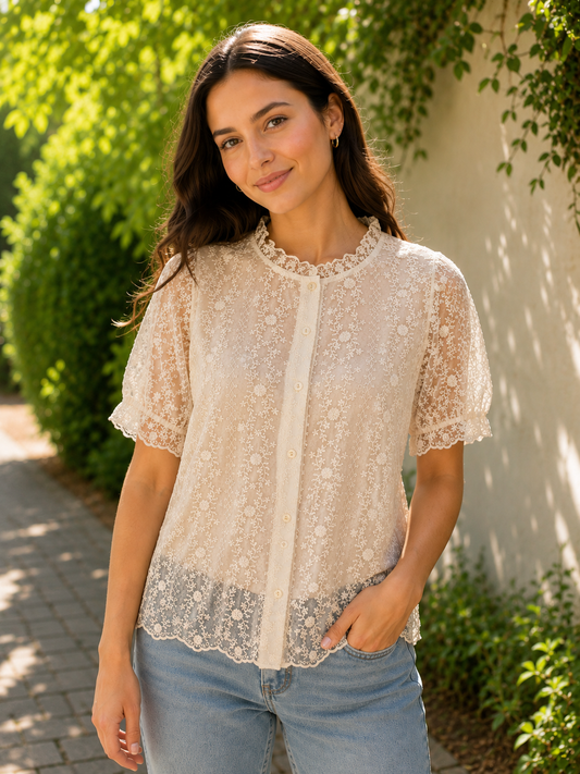 BLUSA CON ENCAJE EN TONO BEIGE