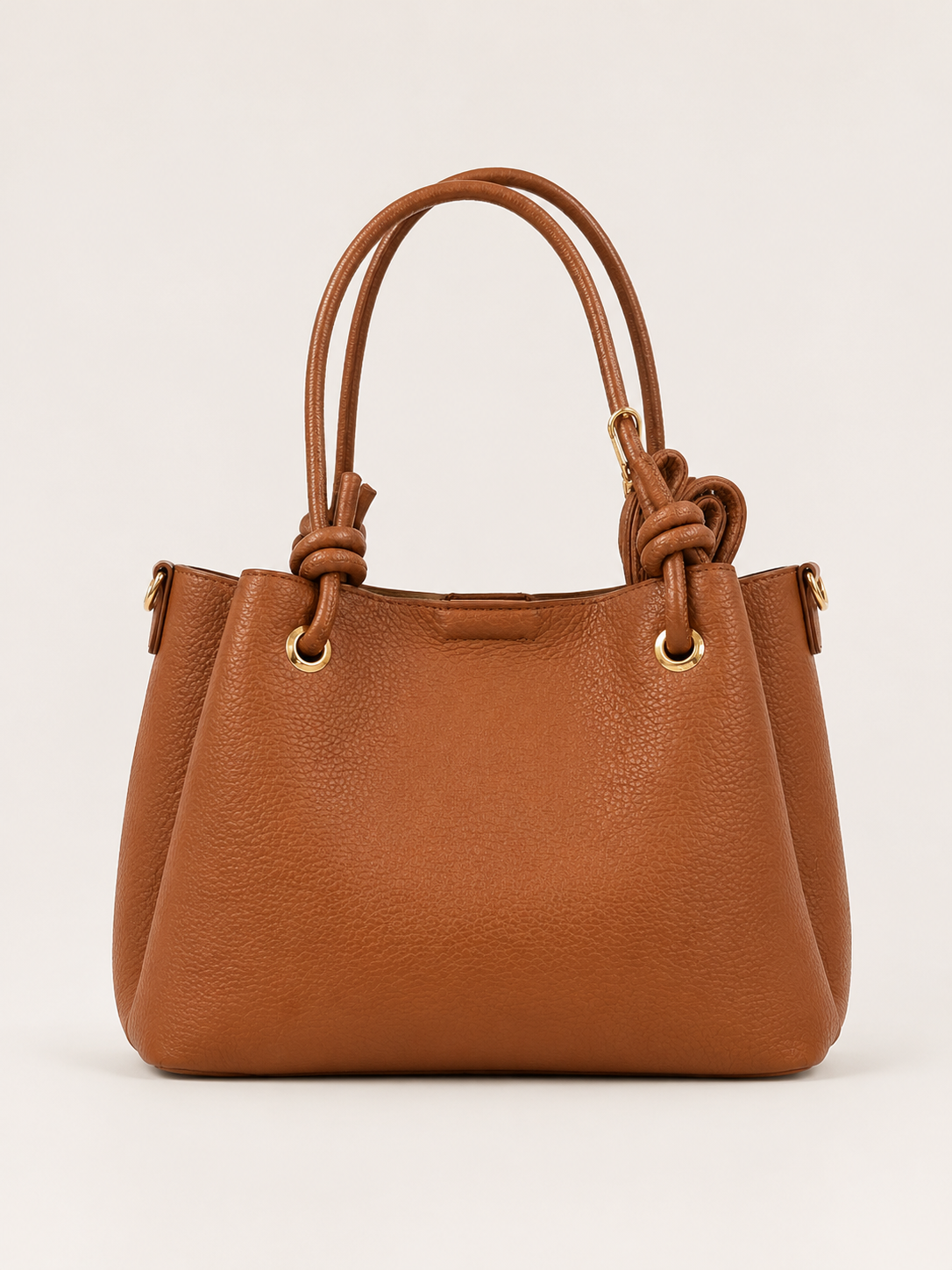 BOLSO EN TONO MARRÓN