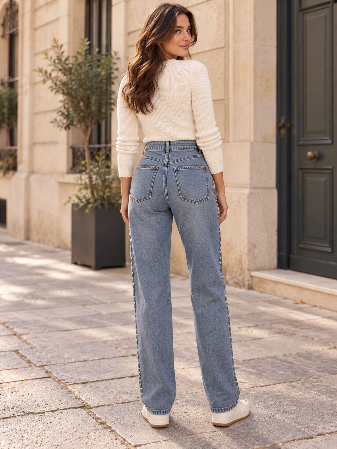 JEANS WIDE LEG CON TACHAS