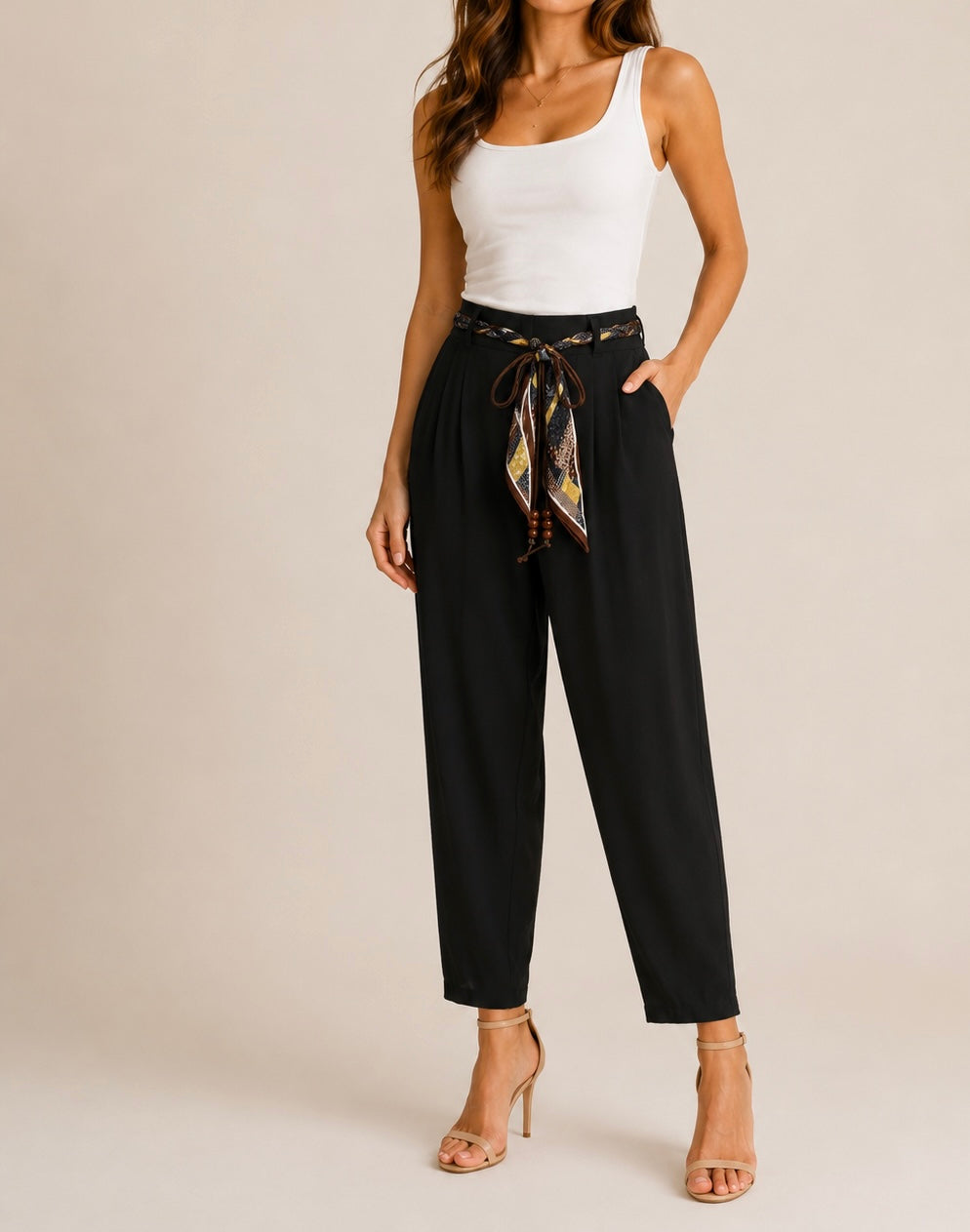 Pantalón con cinturón