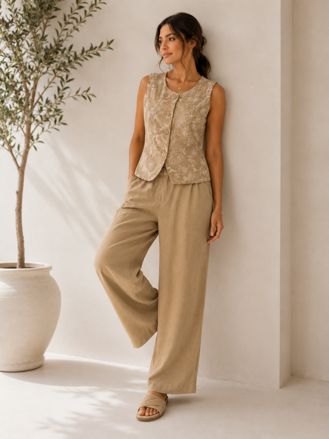 CONJUNTO BORDADO TAUPE