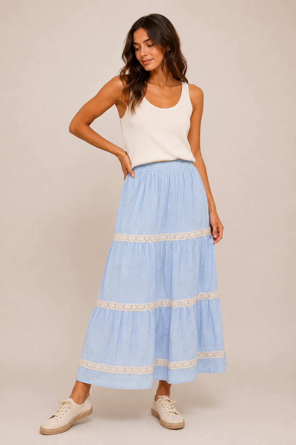 FALDA CON DETALLE