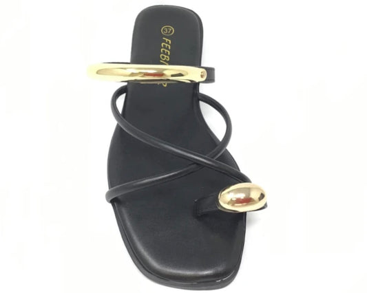 Sandalias detalle dorado