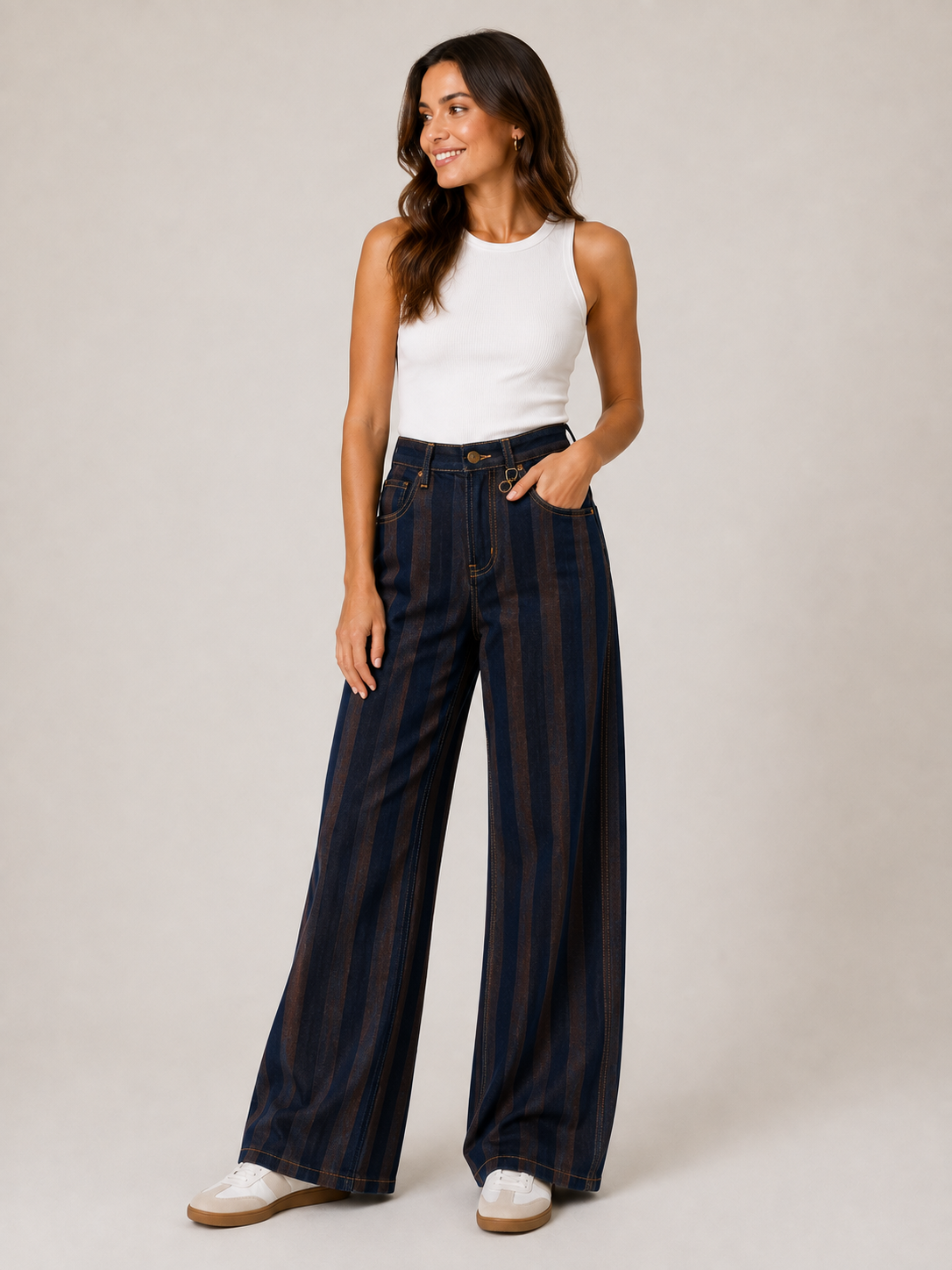 JEANS WIDE LEG CON RAYAS