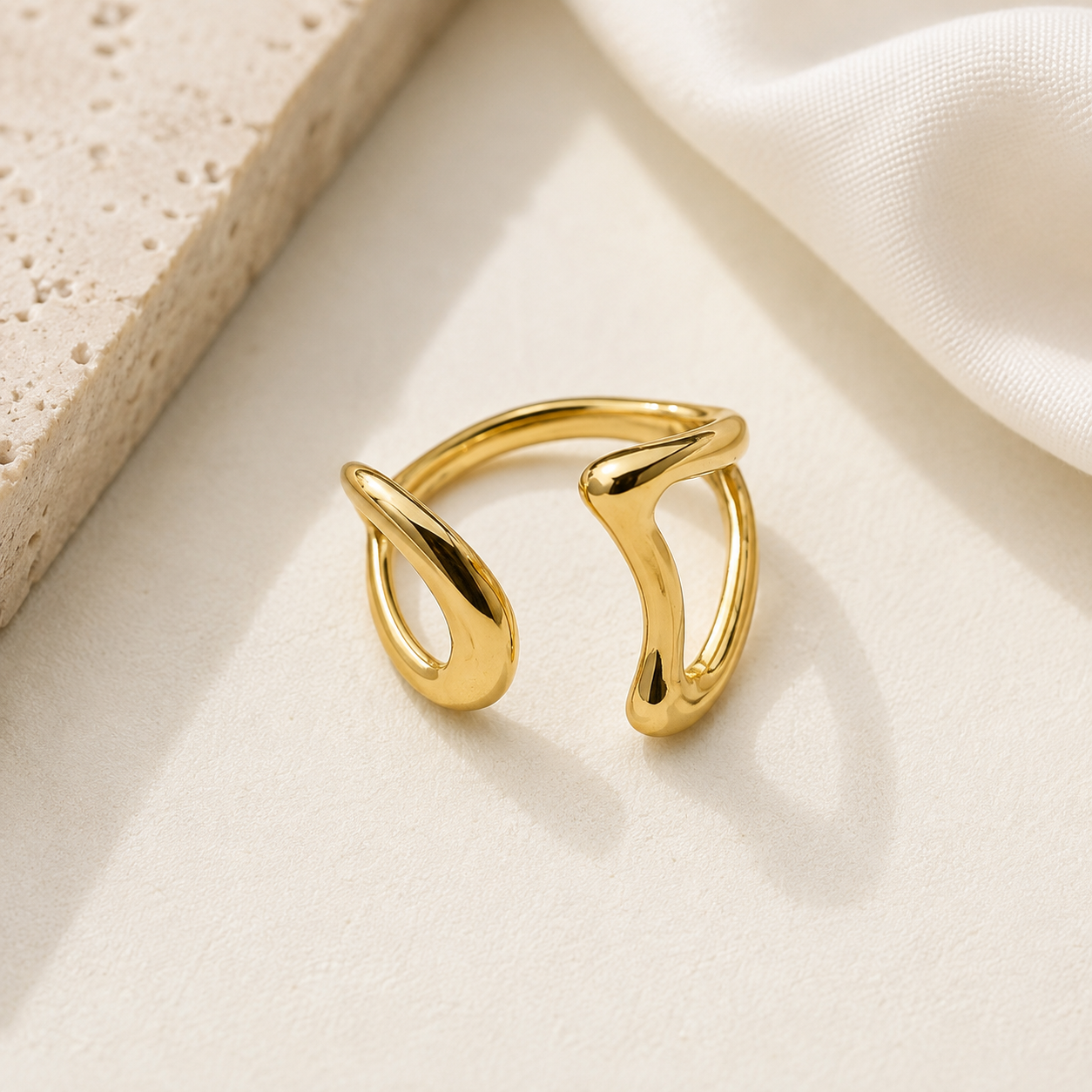 ANILLO LUNA DORADO
