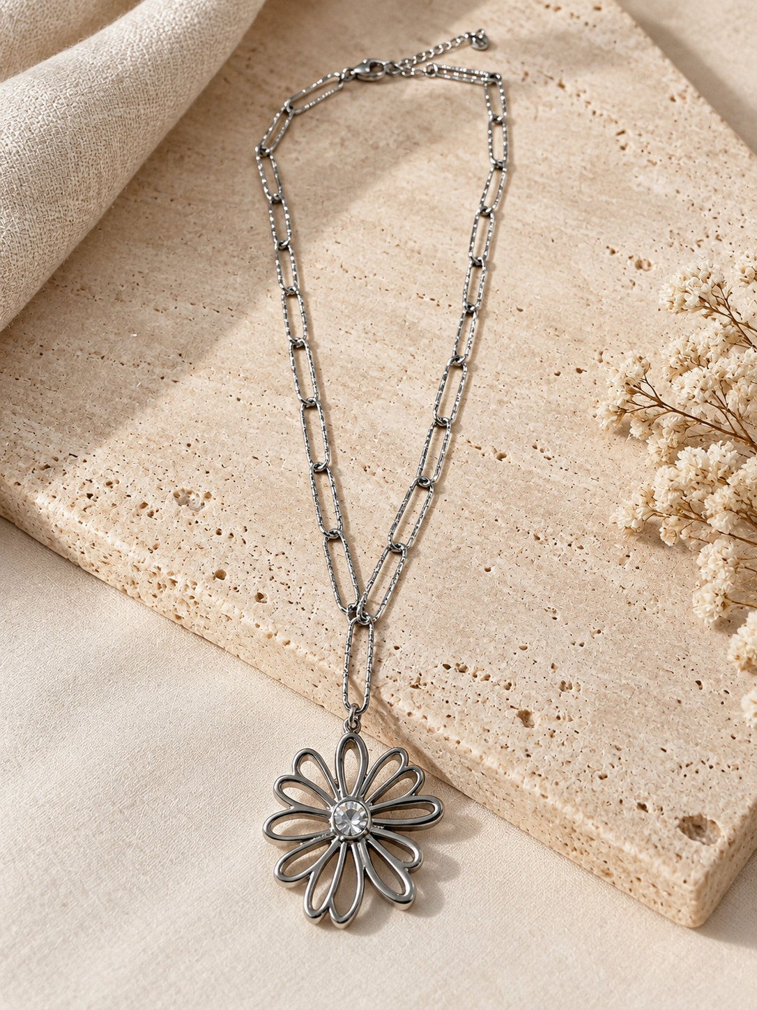 COLLAR FLORA