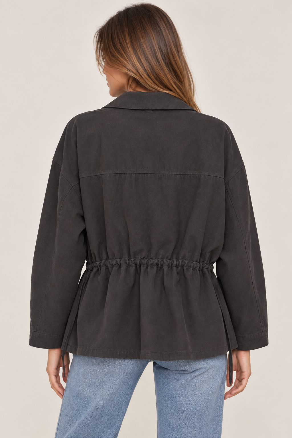 CHAQUETA FINA CON CINTURÓN