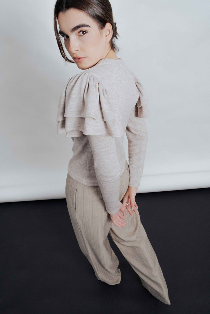 Jersey de punto con volantes