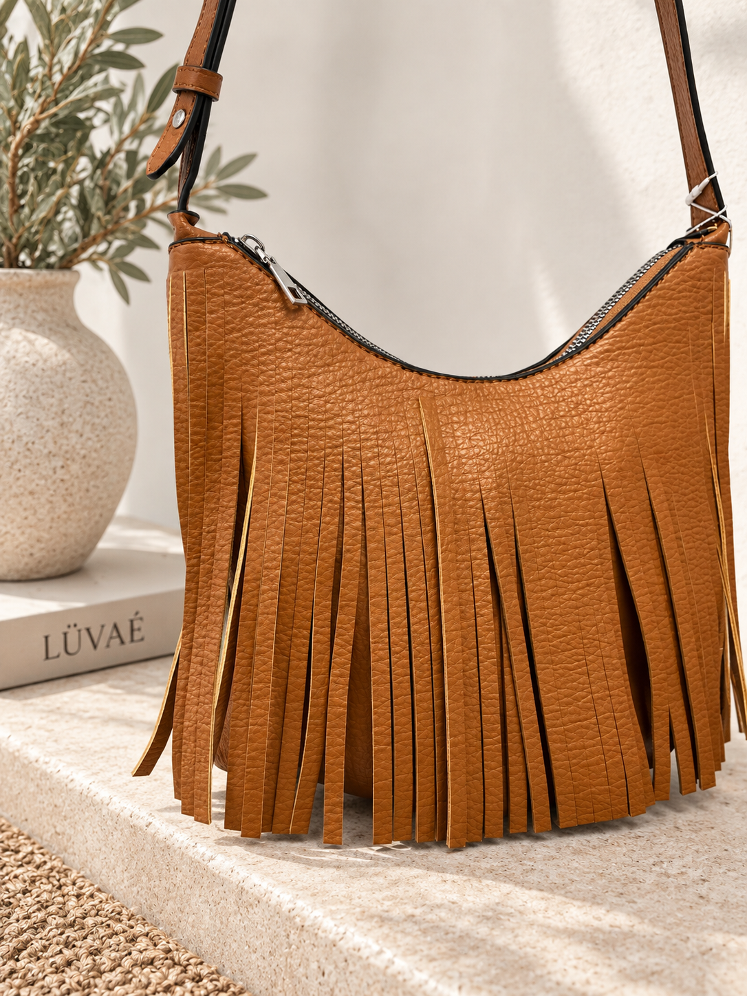 BOLSO BANDOLERA CON FLECOS