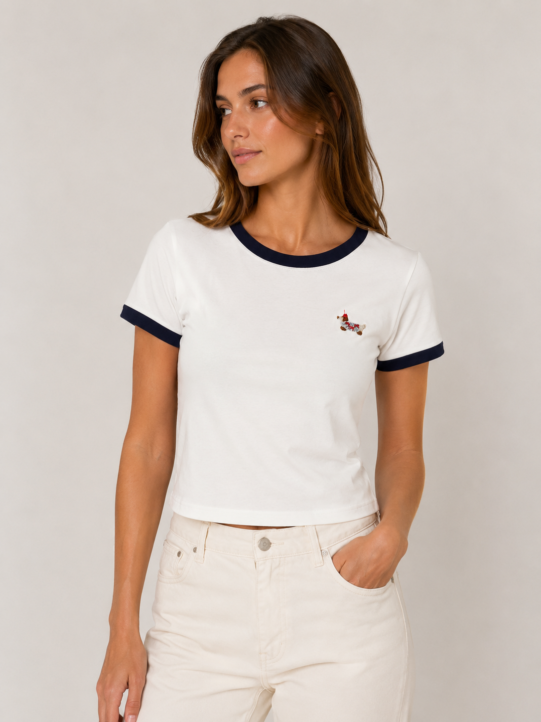 Camiseta con bordado de perrito