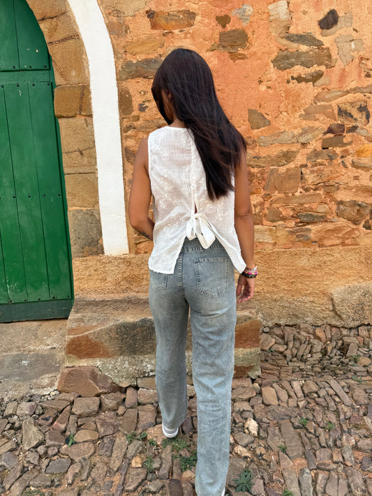 Jeans rectos con bolsillos