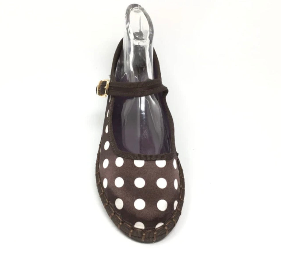 BAILARINAS CON LUNARES