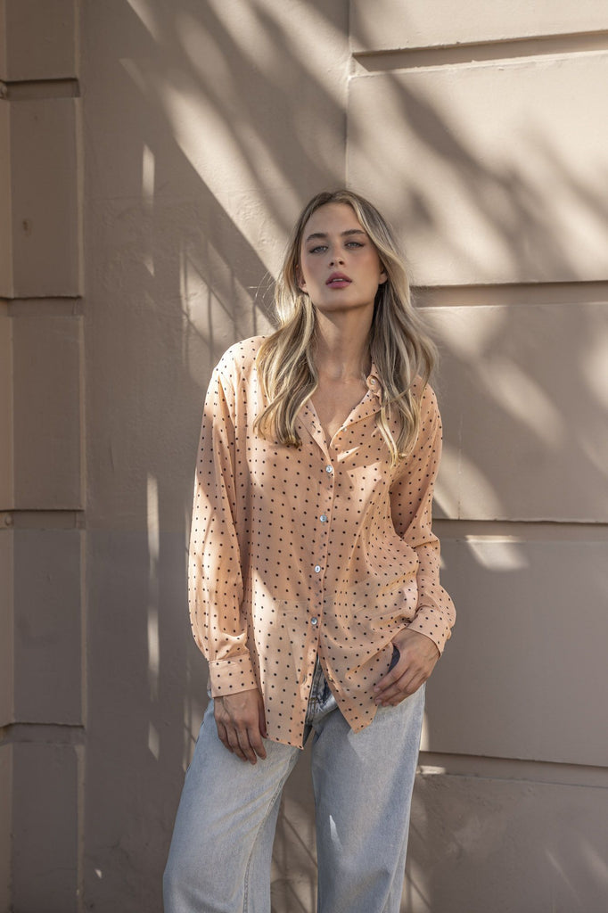 CAMISA ESTAMPADA LUNARES